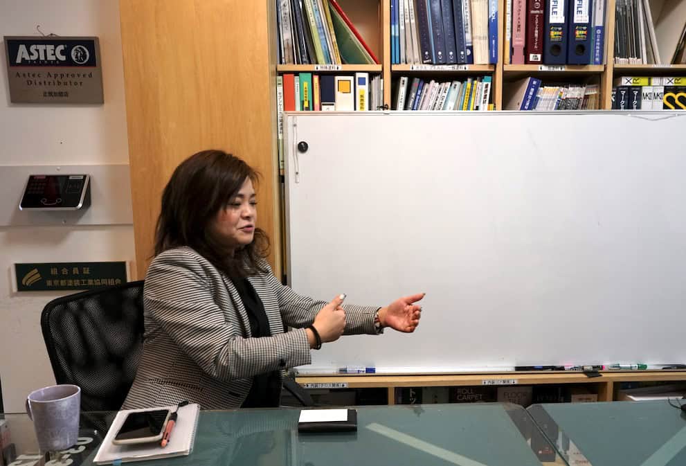 屋根点検用ドローン導入の効果を語る松田直美様