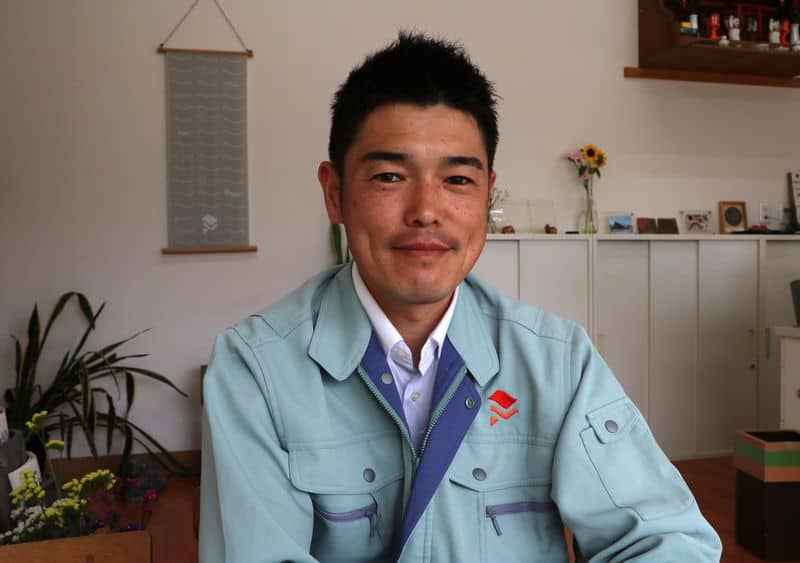 屋根点検用ドローン導入の効果を語る藤井様